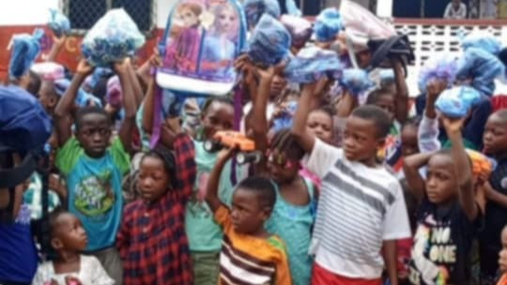 Help to feed orphans in Liberia under society poverty reduc campaign photo, 1 of 7