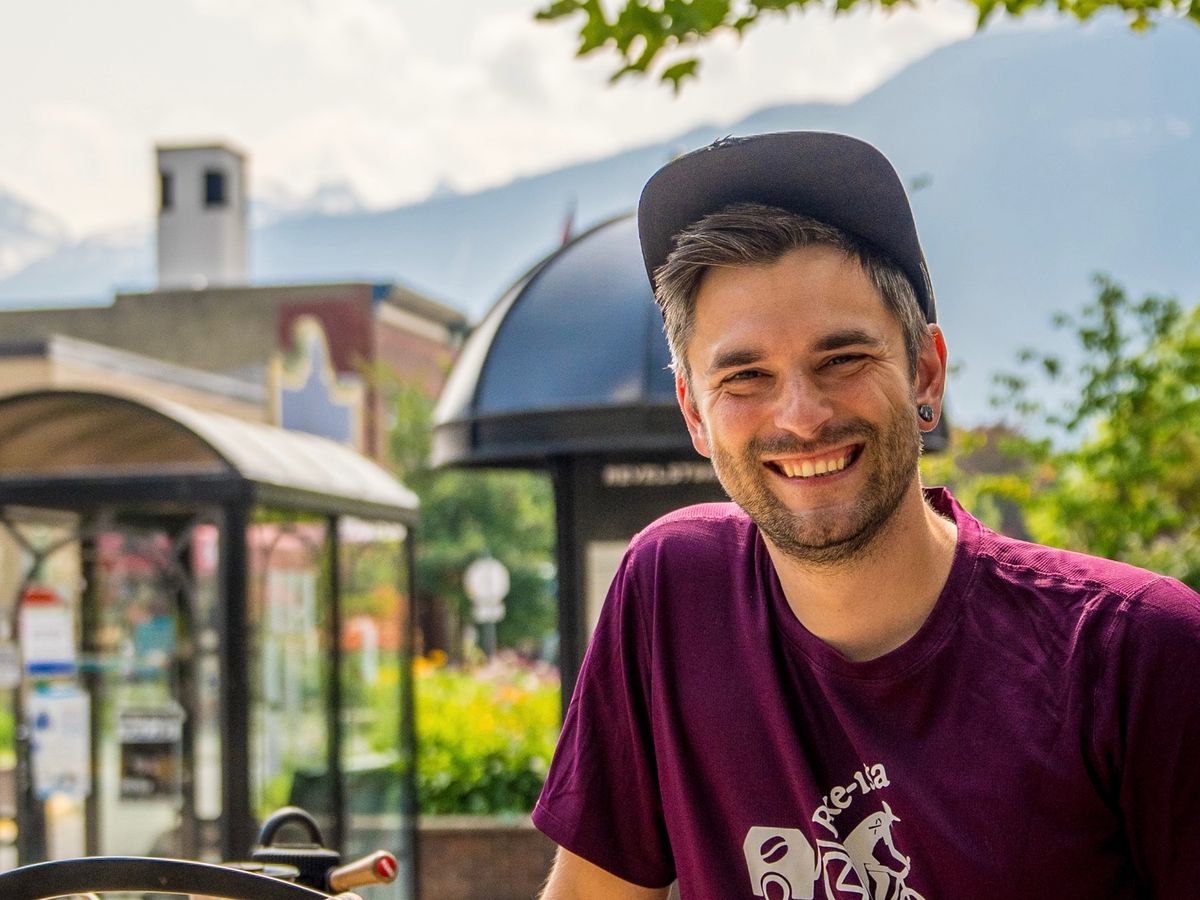 Bike-ista : serving free coffee across Canada, for a cause campaign photo, 1 of 8