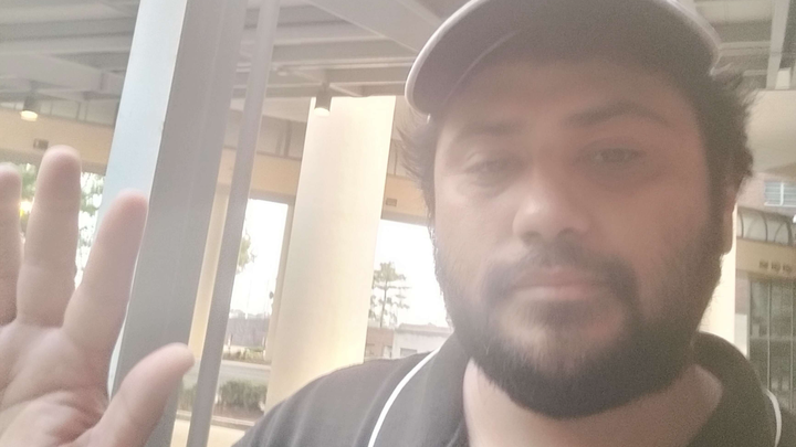 He Gave Their Last $300 to Help His Mom. Now He’s Homeless. campaign photo, 1 of 4