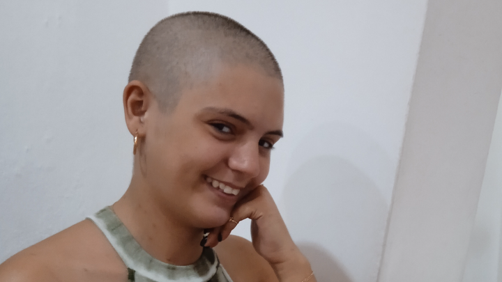 Dona para ayudar a una joven con cancer campaign photo, 1 of 4