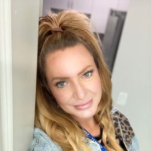 Michelle  Bowles