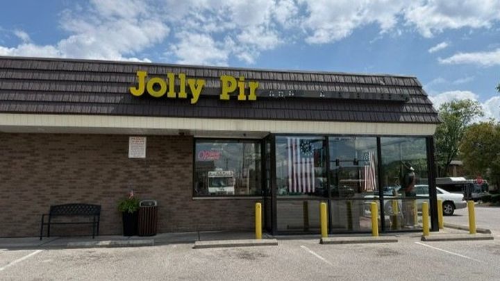 Help Restore Grove City Jolly Pirate Building Signs campaign photo, 1 of 4