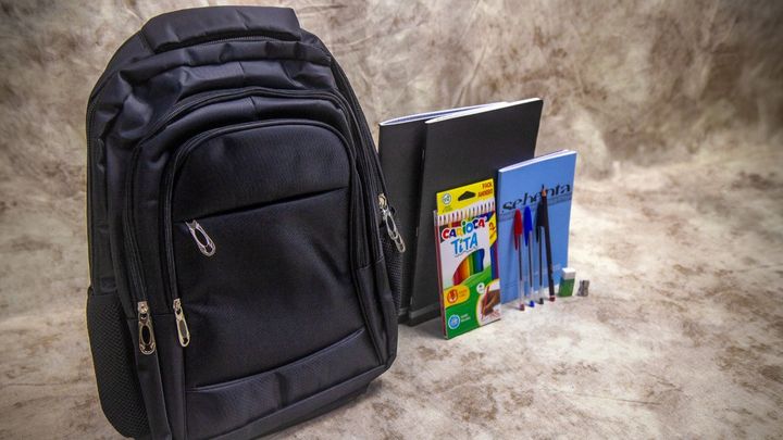 Deliver 100 school kits to children in Cape Verde campaign photo, 1 of 3
