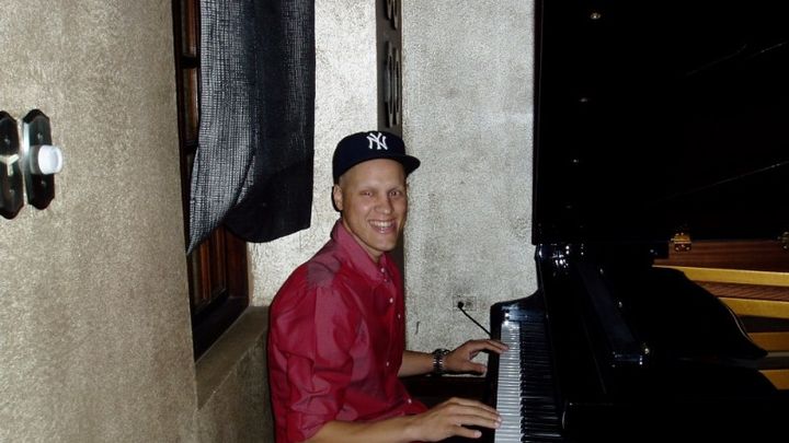 Main fundraiser photo