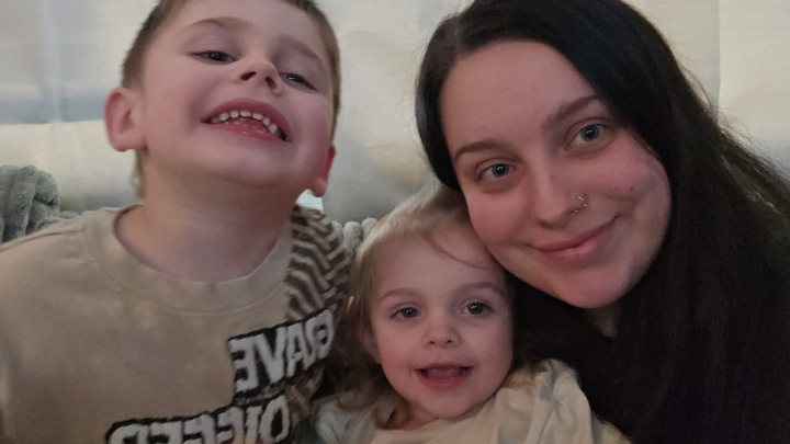 Support Alexis and Her Kids campaign photo, 1 of 5
