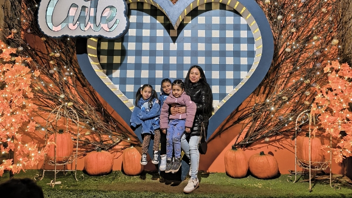 Please help this mother of three during tough times. campaign photo, 1 of 3