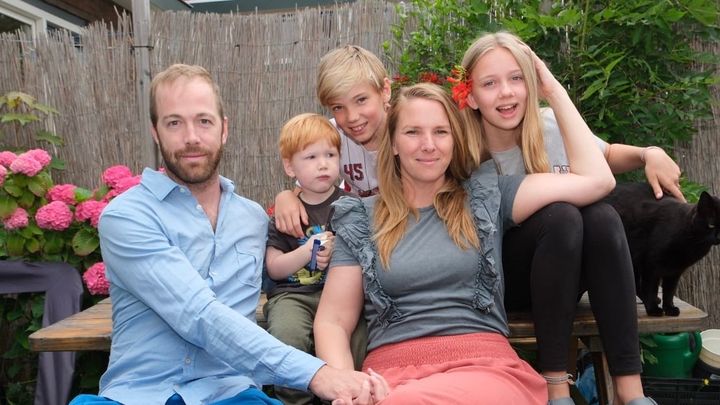 Ik wil er zijn als mijn kinderen groter worden. Help je mij? campaign photo, 1 of 4