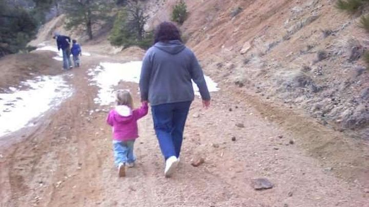 Help Belle Lay Her Mother to Rest campaign photo, 1 of 5