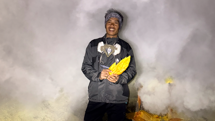 Helping Wafa dream of a brighter future campaign photo, 1 of 5