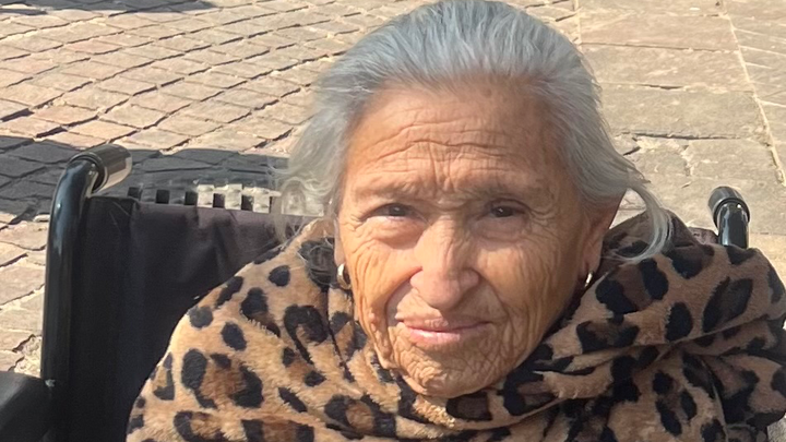 In Memory of Our Beloved Abuelita Francisca campaign photo, 1 of 3