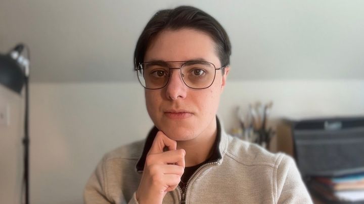 Help Alex resettle in Canada campaign photo, 1 of 6