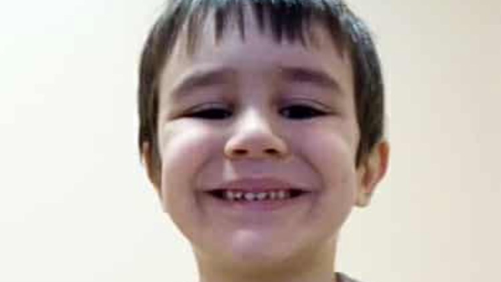 Please Help Meghan and Ryan Bury Little Dean campaign photo, 1 of 6