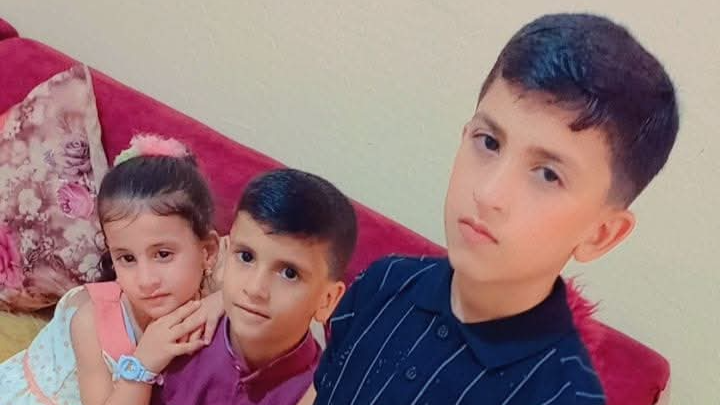 Umm Yamen's family campaign photo, 1 of 3