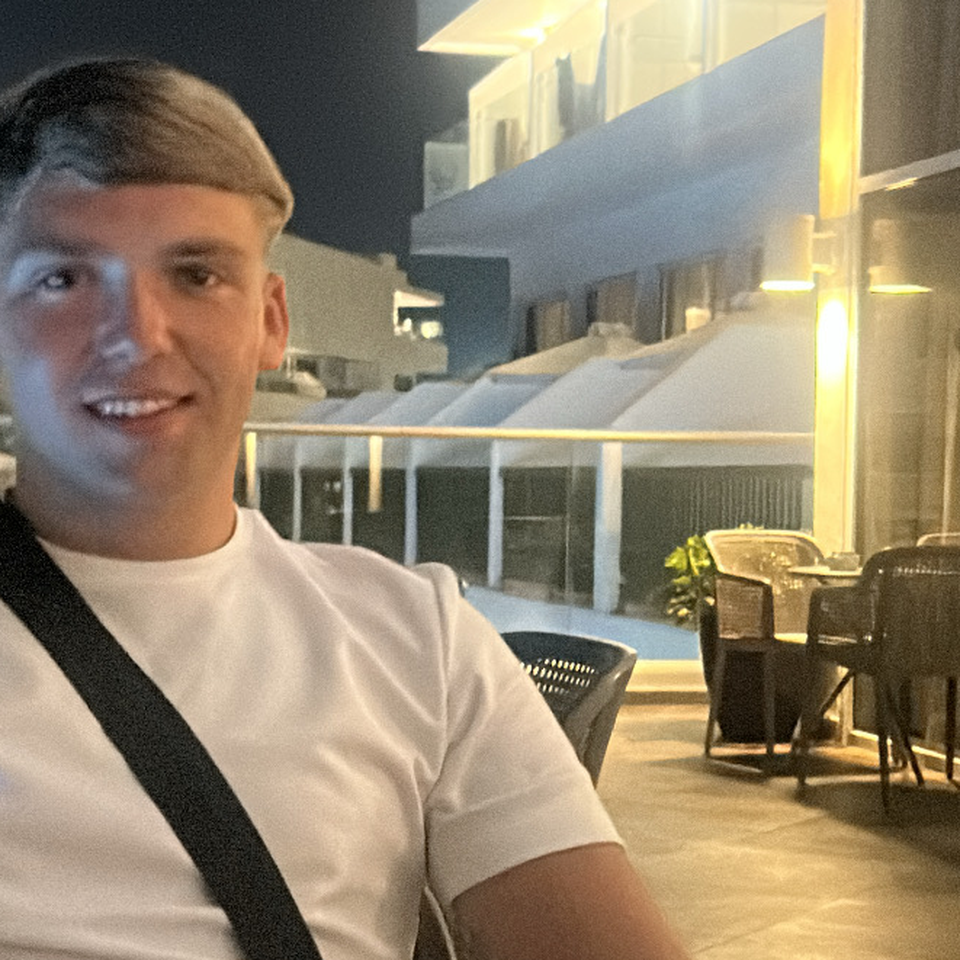 Fundraiser by Olivia Allsopp : Transport Ethan back to the UK for