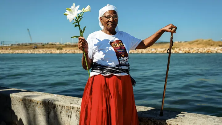 Foto da arrecadação Homenagem aos Ancestrais do Vale da Gafaria, Lagos, Algarve, 1 de 3