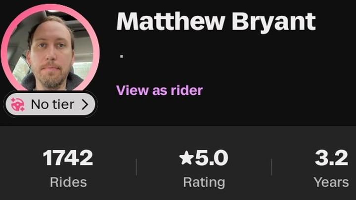 Help a 5-Star Lyft Driver Get Back on the Road campaign photo, 1 of 4