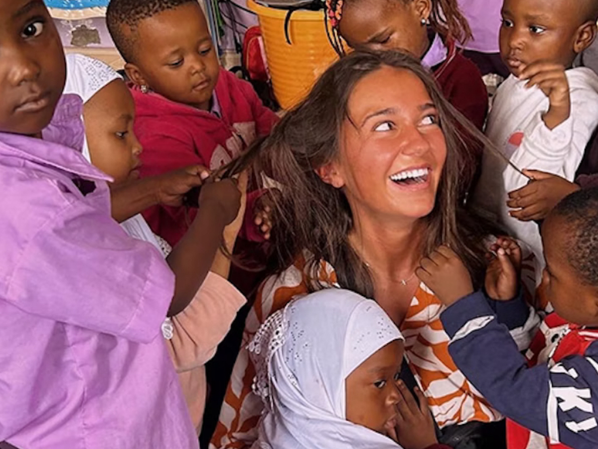 Childcare centre volunteer in Arusha campaign photo, 1 of 3