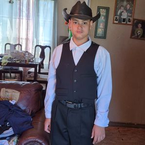 Louis  Lee