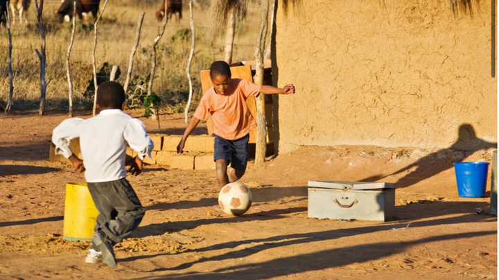 Foto van campagne Bouw mee aan het sportveld in Malawi, Afrika!, 1 van 5