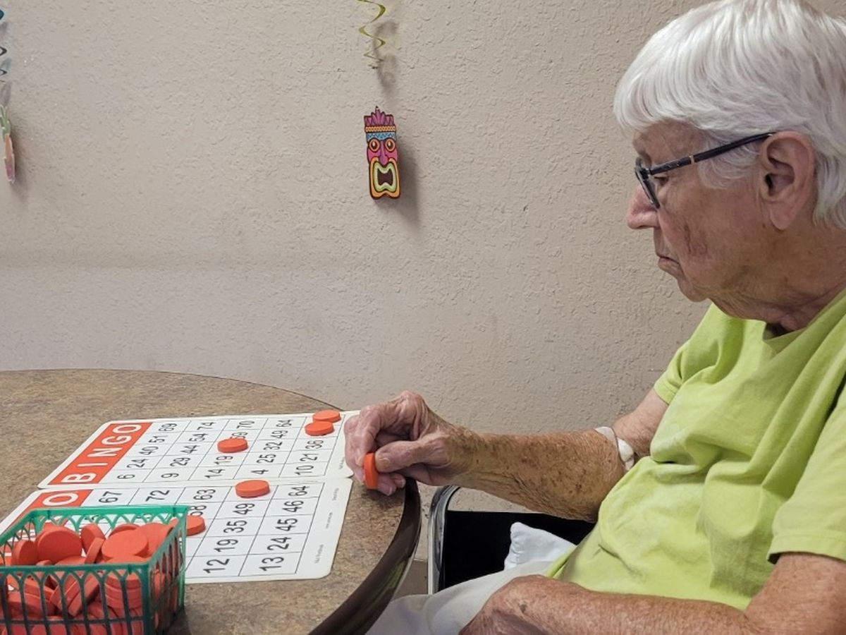 old man playing bingo