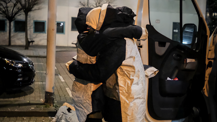 Help samen met mij de Dak en Thuisloze warm de winter door campaign photo, 1 of 7