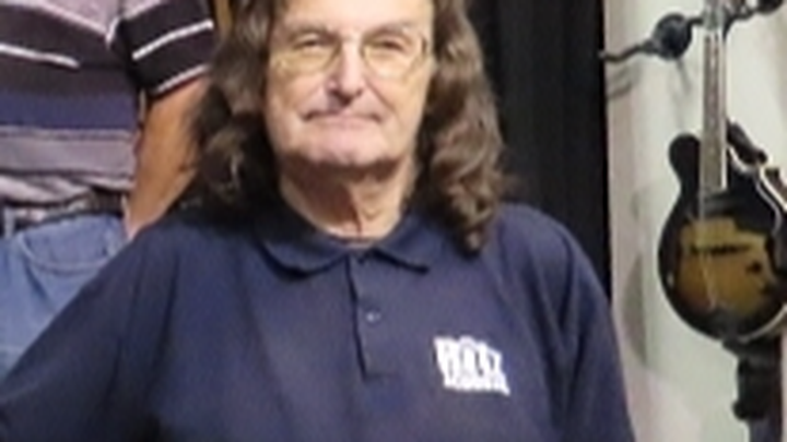 Clive Bond campaign photo, 1 of 3