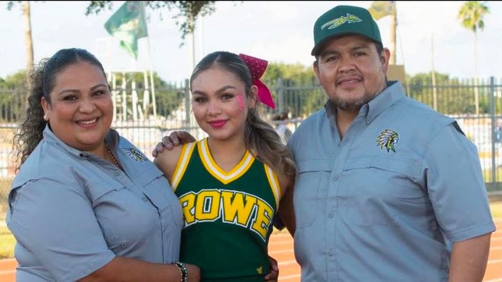 Help Erendira Family Rebuild After Fire campaign photo, 1 of 6