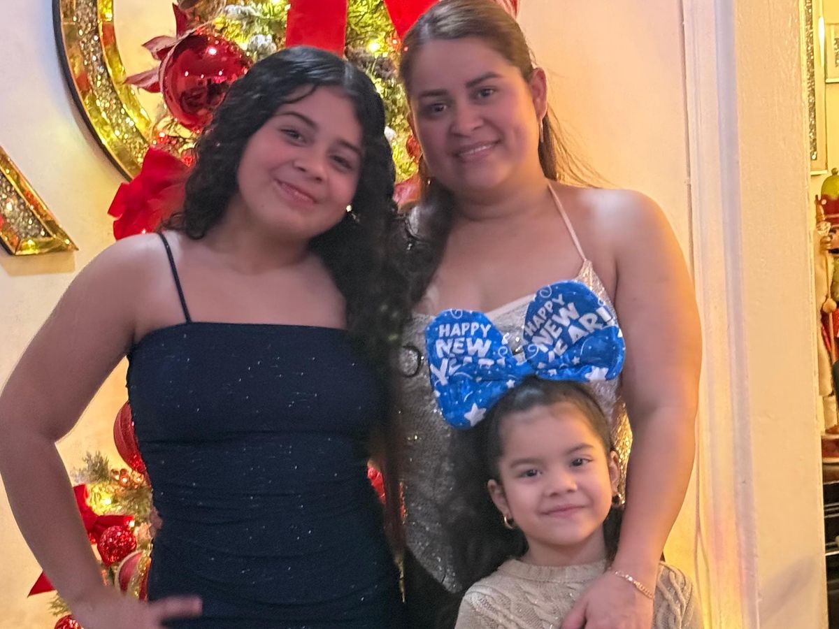 Fundraiser by Selena Guevara : Help a Single Mom Rebuild After Fire