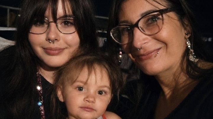 Help a Single Mom Catch Up on Bills campaign photo, 1 of 3