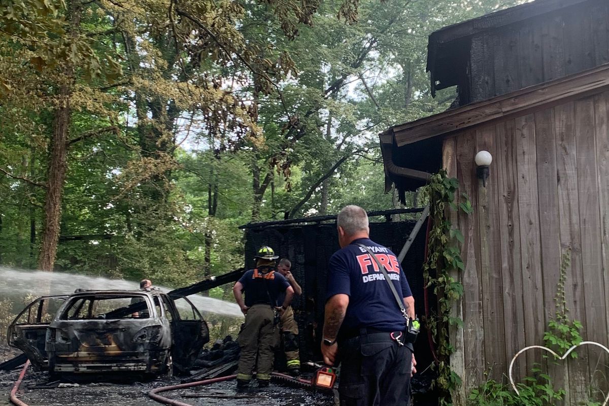 Fundraiser by Alexsandra Wright : House fire destroys home of Mother \u0026  daughter, image size:1200x800