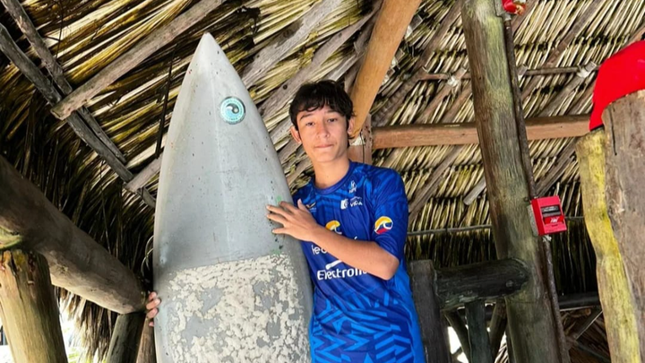 Patrocina el Sueño de Nuestros Surfers -Sponsor Our Surfers' campaign photo, 1 of 8