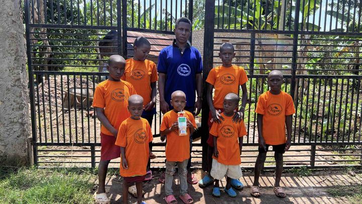 Food & medicines community for NGO Veganz Orphans foundation campaign photo, 1 of 2