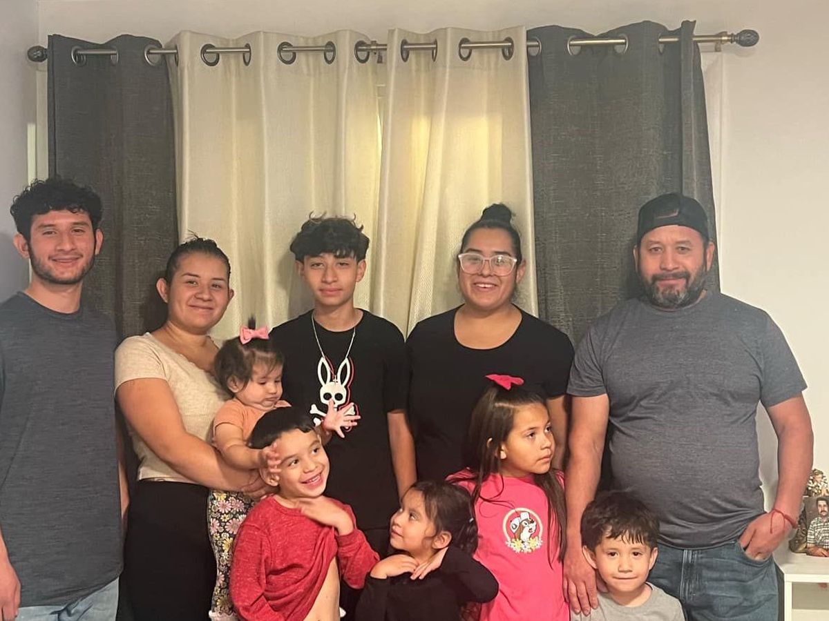 Help Reunite Elizabeth's Family campaign photo, 1 of 3