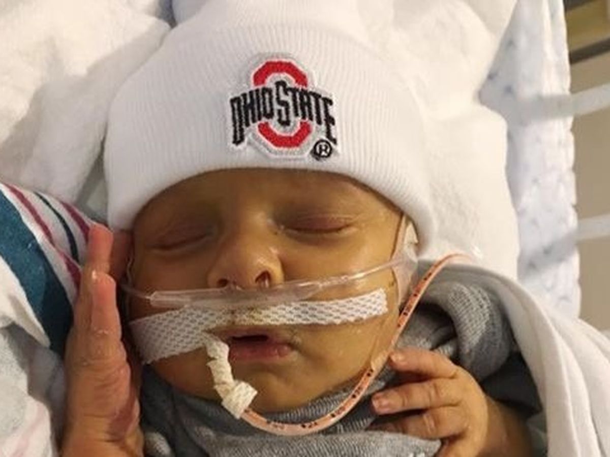 This Kansas hospital dressed its newborn babies like the Kansas City Chiefs