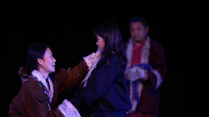 „Phayul – Heimat Tibet“ – Theatertournee campaign photo, 1 of 4