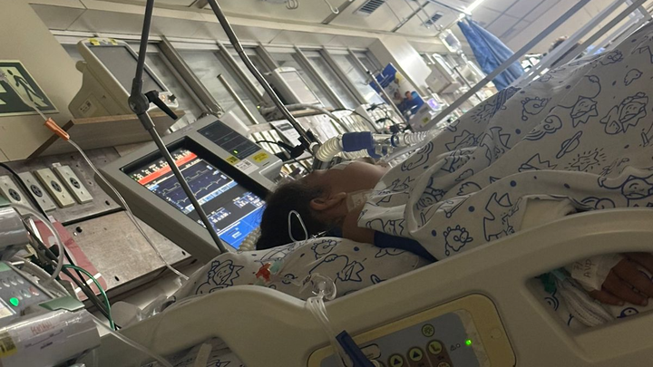 Ayuda URGENTE para Mía, 7 años, cáncer metastásico campaign photo, 1 of 5