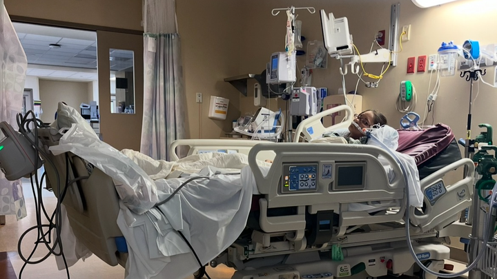 Help My Mom & Me: ICU Medical & College Support campaign photo, 1 of 6