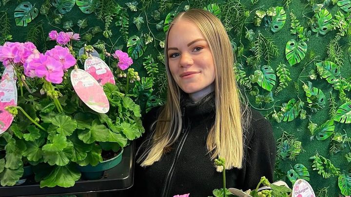 Hjälp Nathalie att rädda sitt livsverk - Nättraby Blomsteri campaign photo, 1 of 6