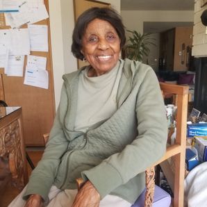 Louvenia  Jenkins