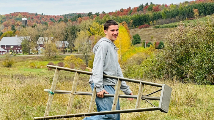 Aidez Benjamin à participer à une expérience humanitaire! campaign photo, 1 of 6