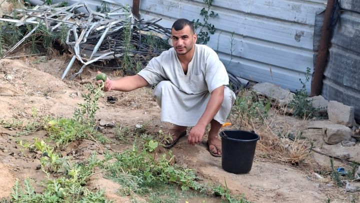 Help Abdullah To Provide Food & Medicine For His Family campaign photo, 1 of 3