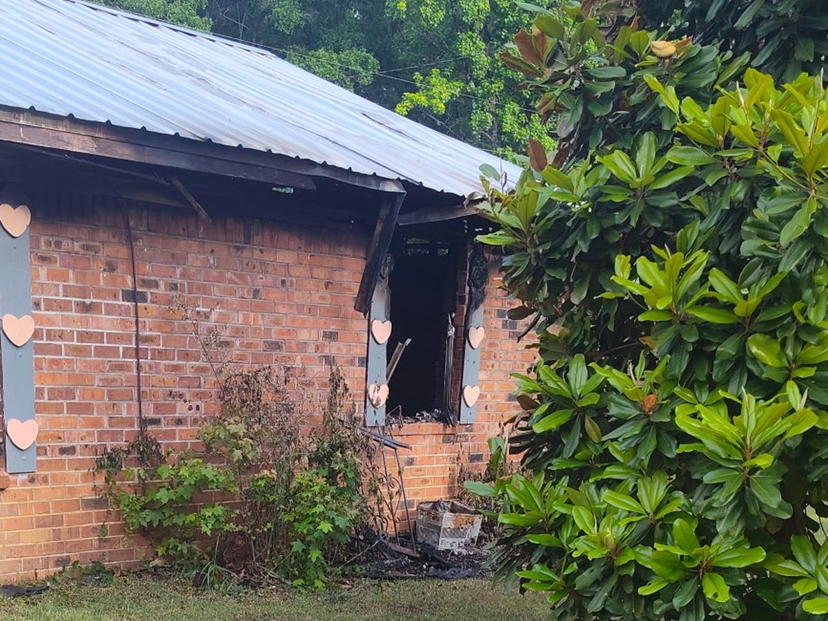 Fundraiser by Qunita Triplett : Help Jessica Rebuild After House Fire