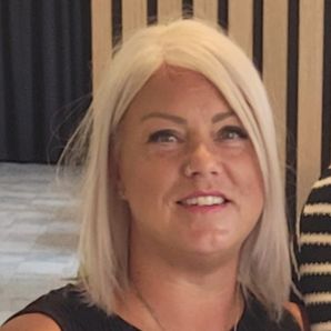 Yvonne Fearon 