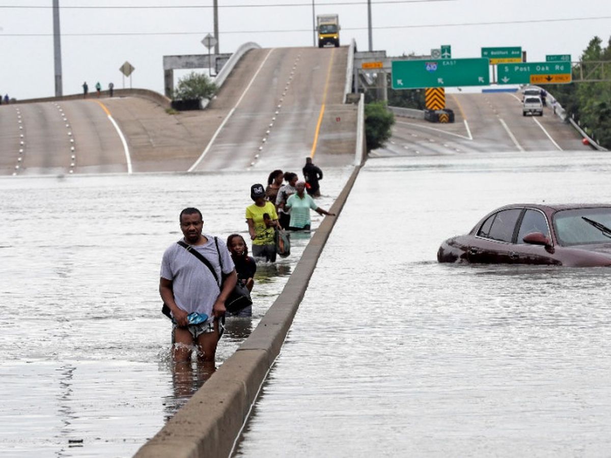 IXL - Hurricane Harvey Relief Fund campaign photo, 1 of 3