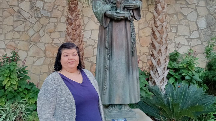 Donate to Lori's Medical and Travel Expenses campaign photo, 1 of 4