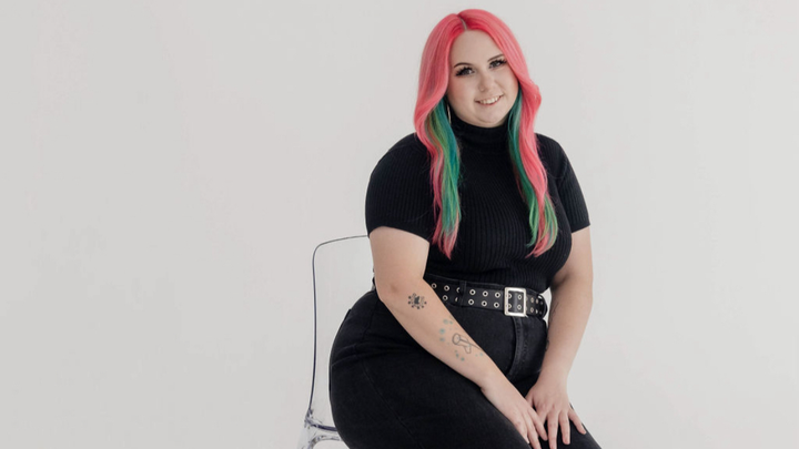 Help Bre Rebuild Her Hairstylist Career campaign photo, 1 of 3