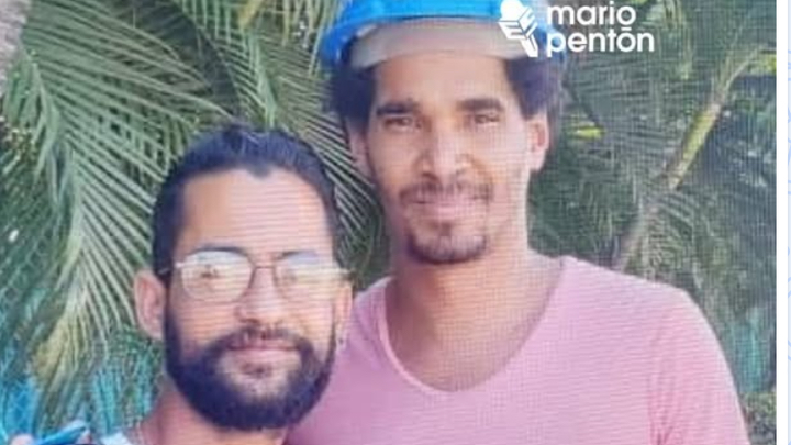 Pls help us get political refugee out of Krome campaign photo, 1 of 3
