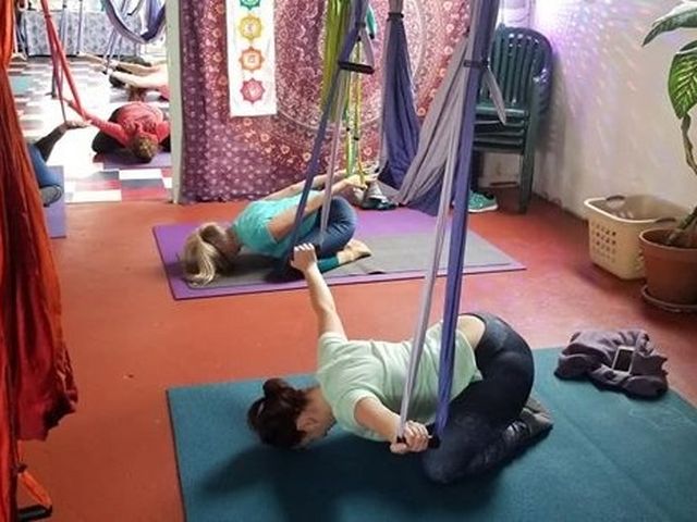 Trapeze, Stand Up Paddle, Mat Yoga & Personal Coaching