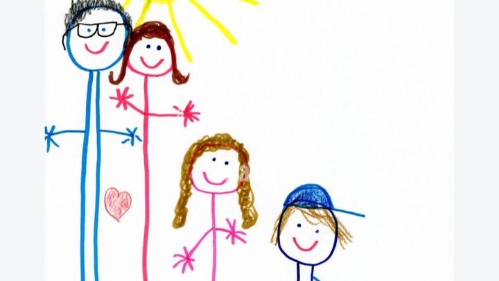 Un aiuto per un futuro e per la scuola per una famiglia campaign photo, 1 of 3