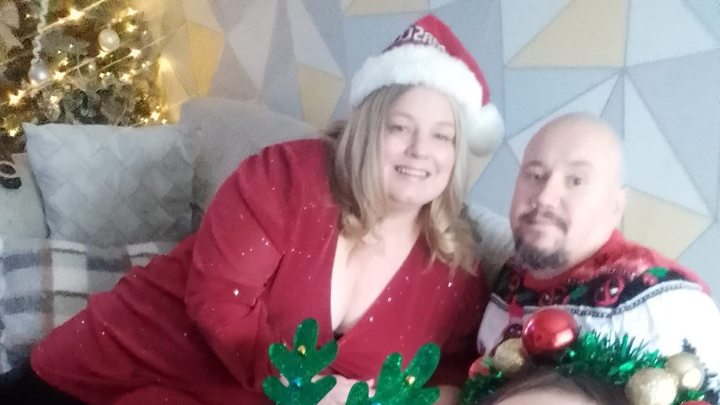 Help Carrie, Phil and Lola make memories campaign photo, 1 of 2